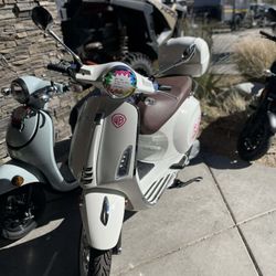 2023 Vespa Primavera 150
