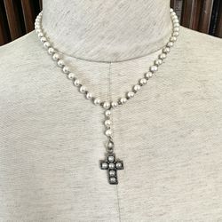 Faux Pearl Cross Pendant Necklace 
