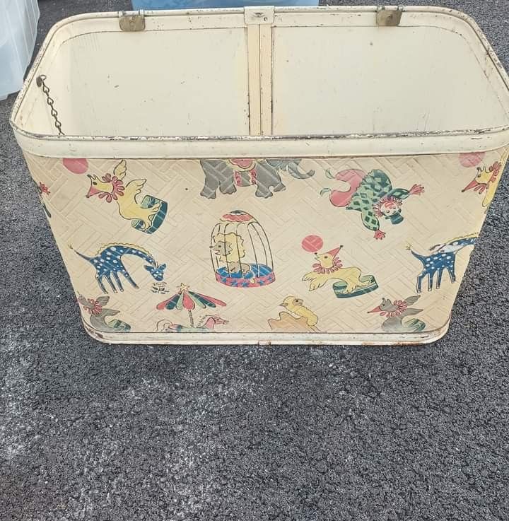 Antique 50's Gay Time Vinyl Toy Box