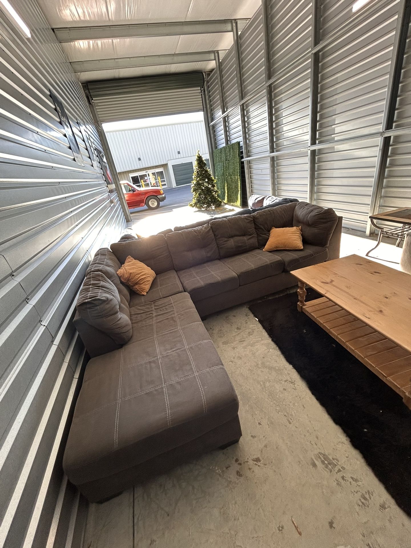 Sectional Sofa/ Couch (We Deliver)