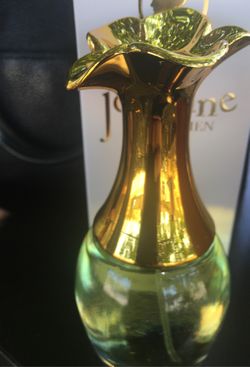 Lady perfume