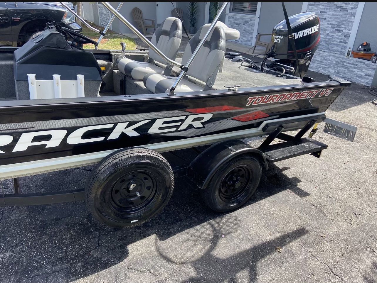 1992” Bass Tracker