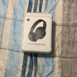 Beats Studio Pro