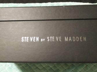 Elastic And Leather Sandal