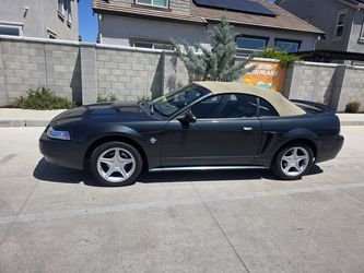 1999 Ford Mustang