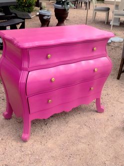 Bombay chest