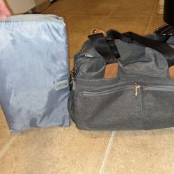 BRAND NEW! Diaper Bag (Lots Of Space)