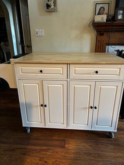 Mueble bonito para la cosina
