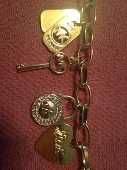 Silver or Gold tone bracelet