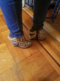 Sexy Chain studded shoe worn 2xs!