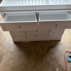 White Modern Style Baby Changing Table Dresser With Storage