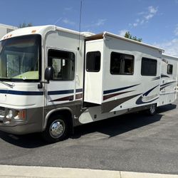 2007 GeorgieBoy Pursuit 34Ft W/2Slides V10 MustSee 