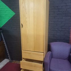 DRESSER AND WARDROBE IN ONE , VERY NICE WOOD QUALITY AND CLEAN (HOME2)


