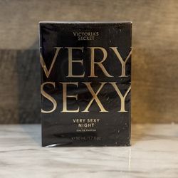 Very Sexy Night Perfume VS