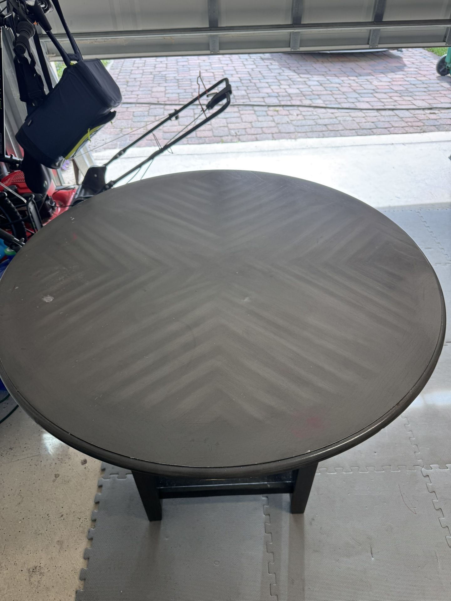 Table With 4 Chairs