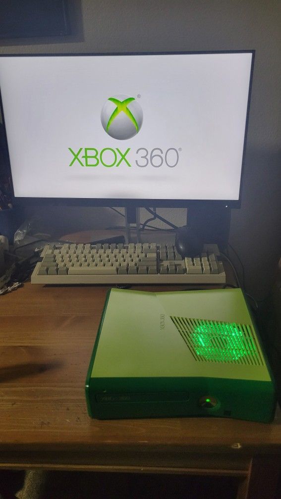 Custom Xbox 360 Slim