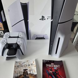 PS5 SLIM DISK 2 JUEGOS + 2 MANDOS Y BASE DE CARGA