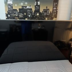 Samsung 65” Smart TV