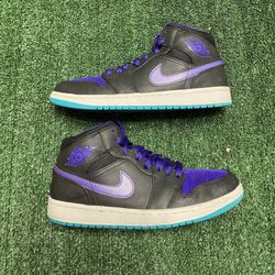 Jordan 1 Mid Grape  size 9 USED