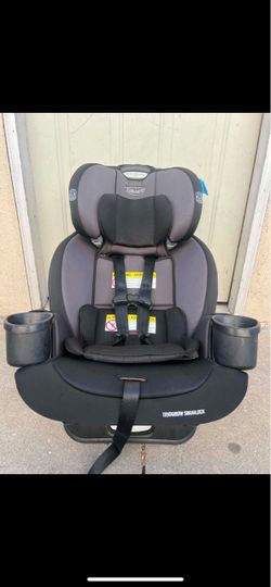 Graco TrioGrow SnugLock Convertible Car Seat