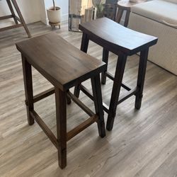 2 Counter Height Barstools