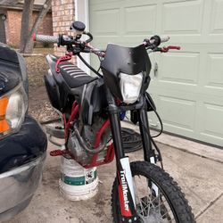 TrailMaster K5 250 Dirt Bike 