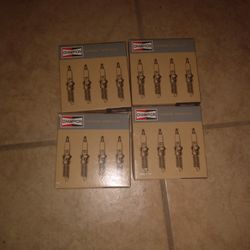 Champion 570 (RE14MCC4) Spark Plugs