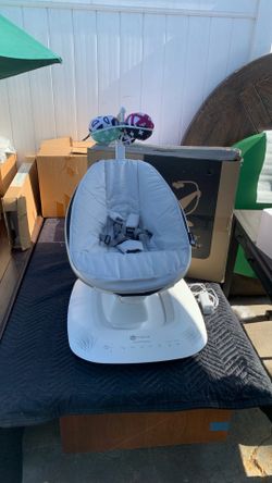 4moms MamaRoo Baby Swing $145 OBO!