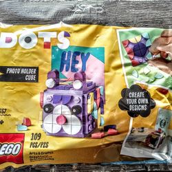 Lego Dots Photo Holder Cube