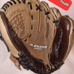  RAWLINGS YOUTH BASEBALL GLOVE PLAYMAKER SERIES 10.5 inch  USED GOOD CONDITION 