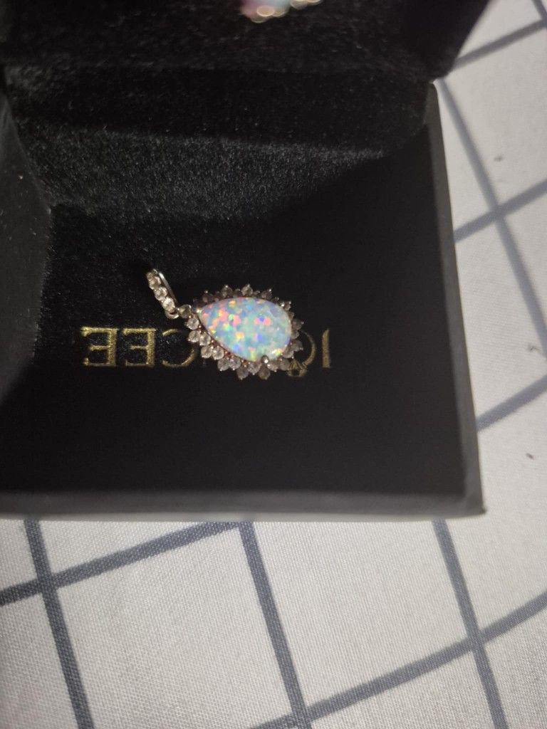 Opal Set