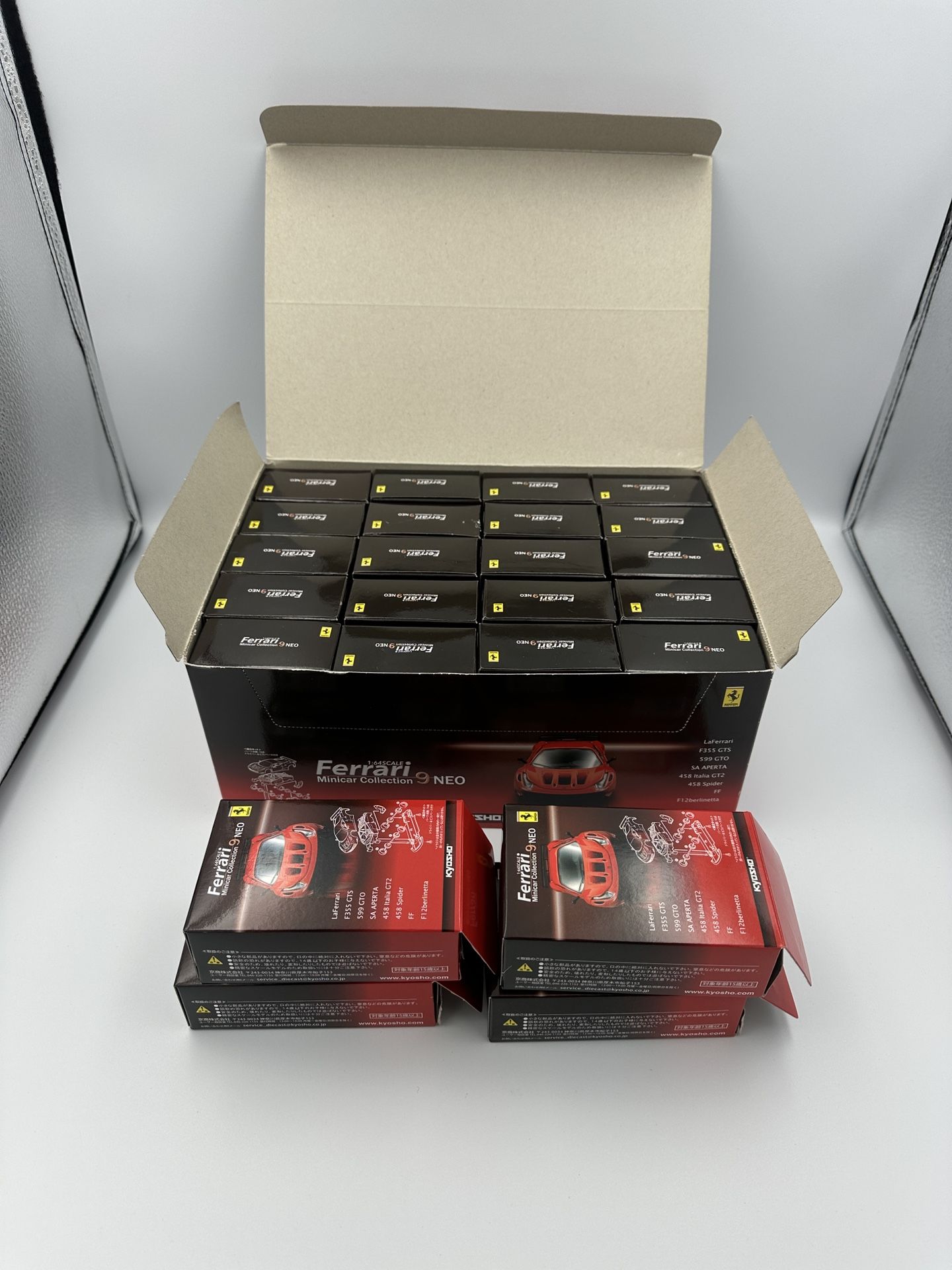1:64 Kyosho FULL COLLECTION Ferrari Neo 9 Box (24 Cars)