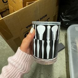 Brush Container 