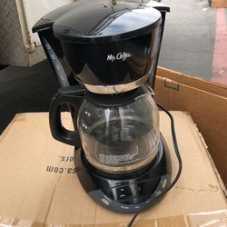 Mr. coffee 12 cup coffee maker in great Condition