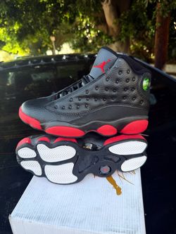 Jordan 13 Negro con Rojo – Nuevo
