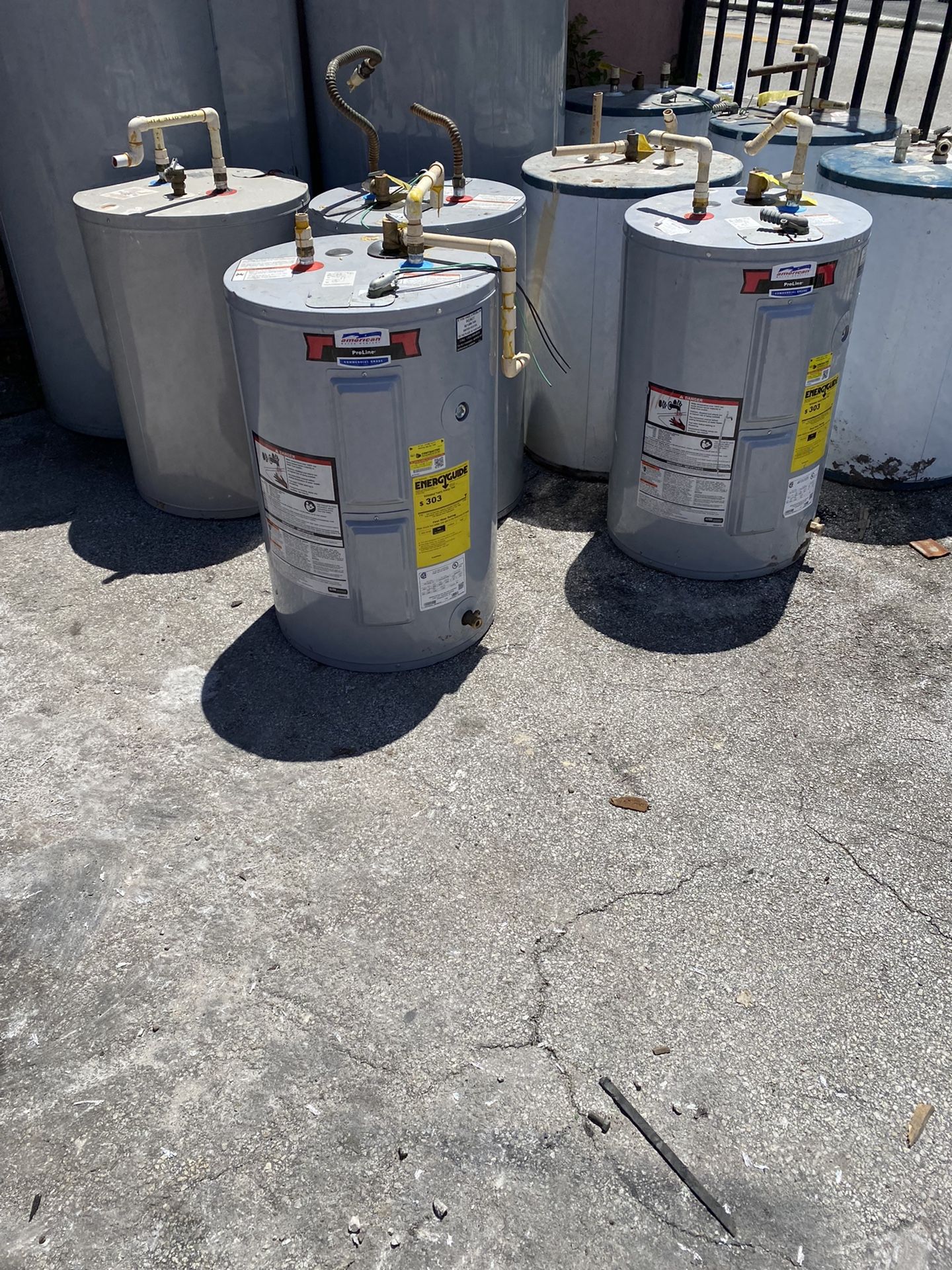 American Water Heaters Pro Line 28 Gallons