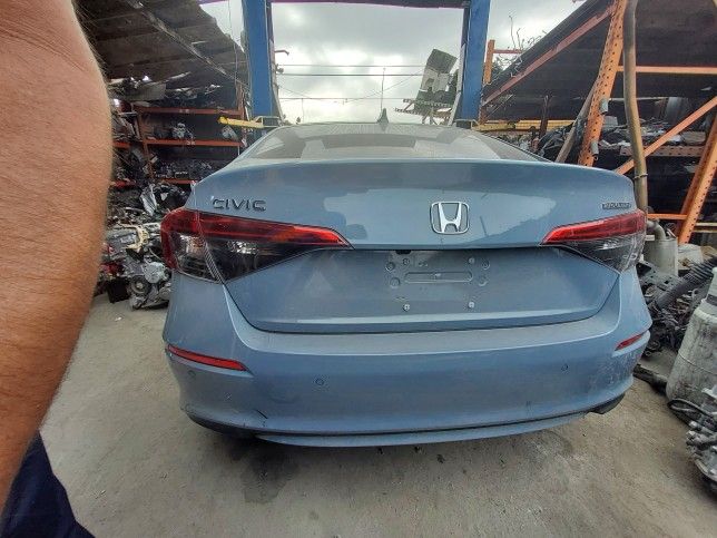 🚗 Parting Out 2023 Honda Civic – OEM Parts Available! 🚗