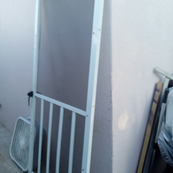 Screen door