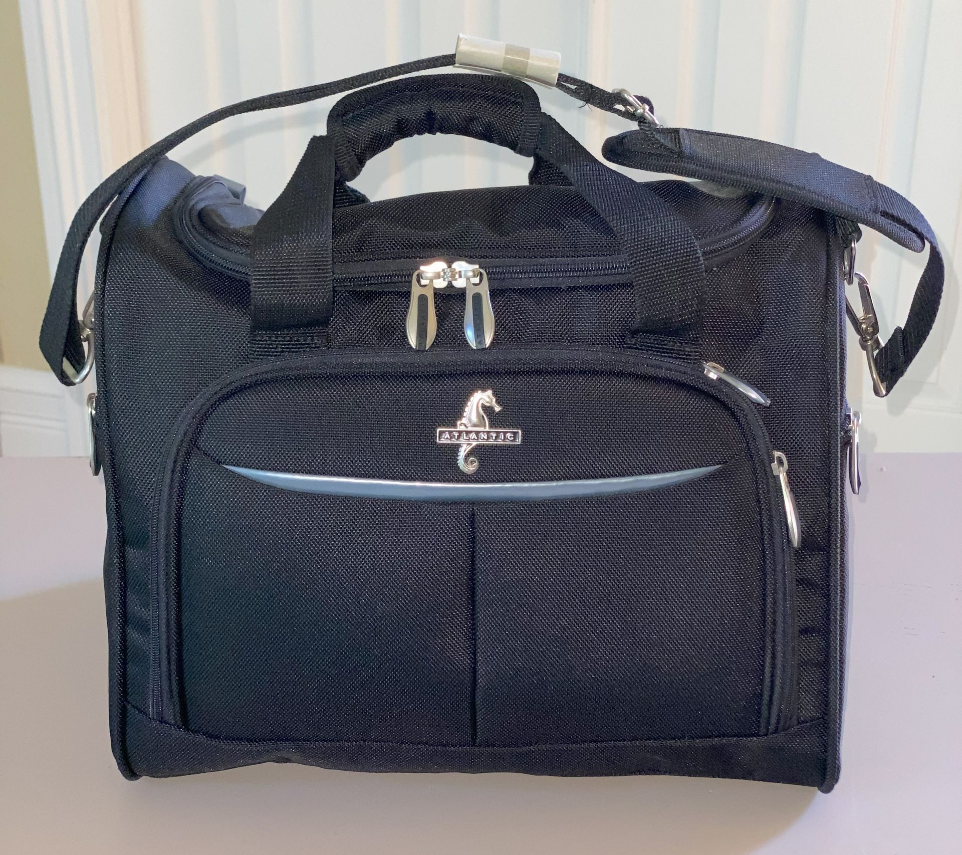 CARRY-ON LUGGAGE BAG, TRAVEL – ATLANTIC BLACK CARRY-ON LUGGAGE TRAVEL TOTE LARGE BAG – SHOULDER STRAP AND TWO HAND HANDLES