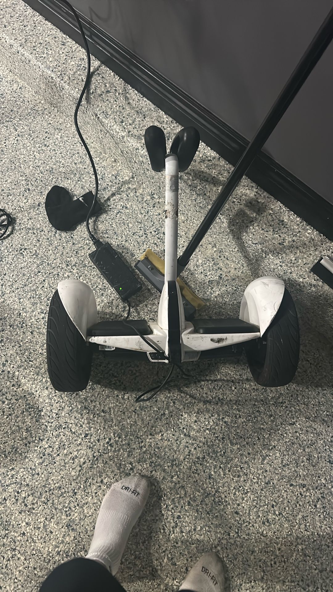 Ninebot Hoverboard Very Good Bought For 600 Rare Do Sell Or Make The White Ones Anymore