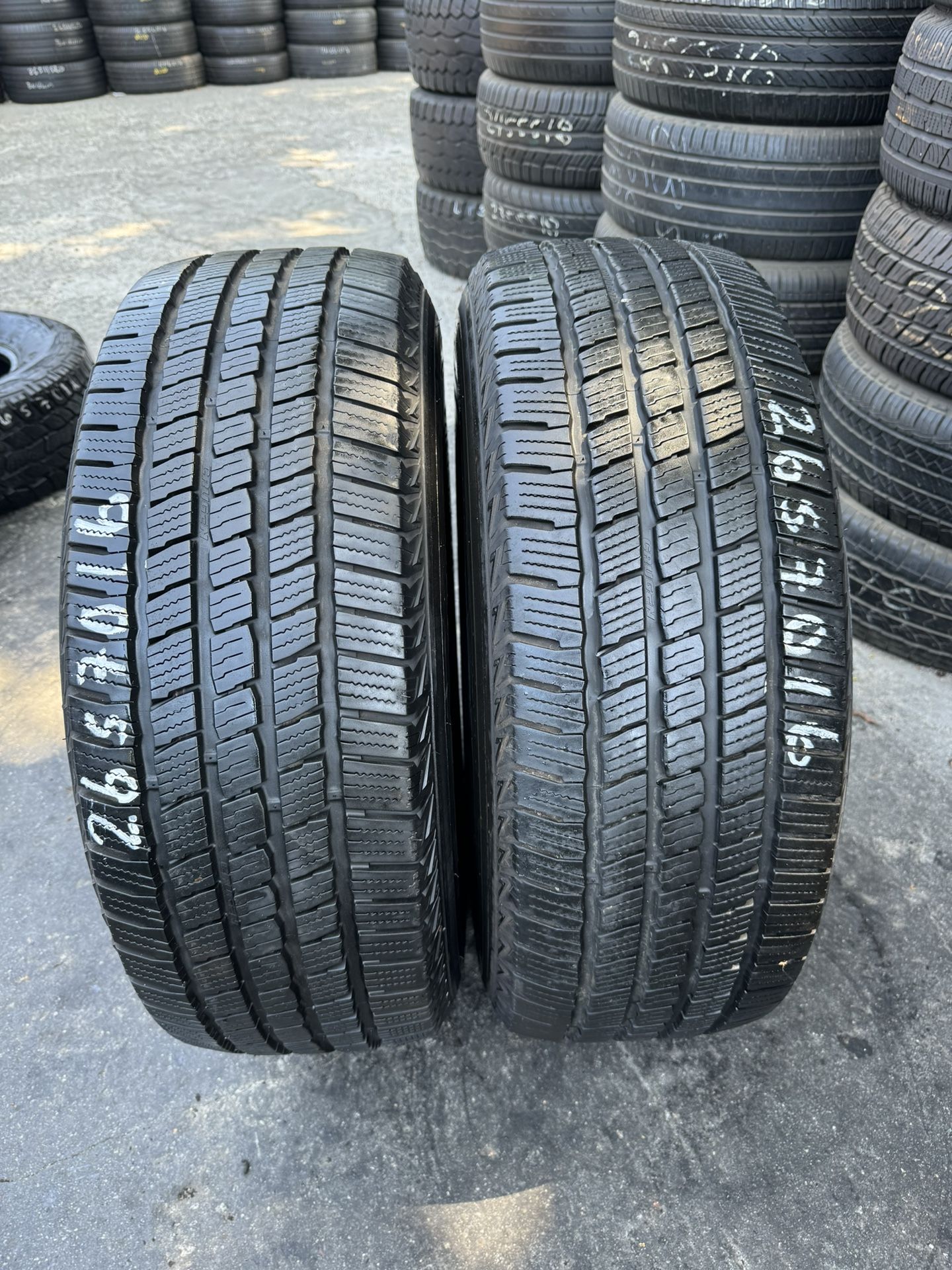 275/60/16 KUMHO (2)