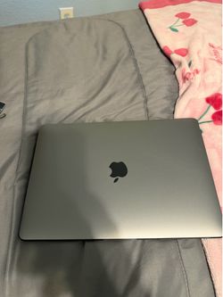 2022 Mac book 13”