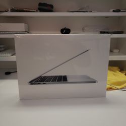 MACBOOK PRO