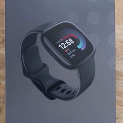 Fitbit Versa 4 Brand new in box
