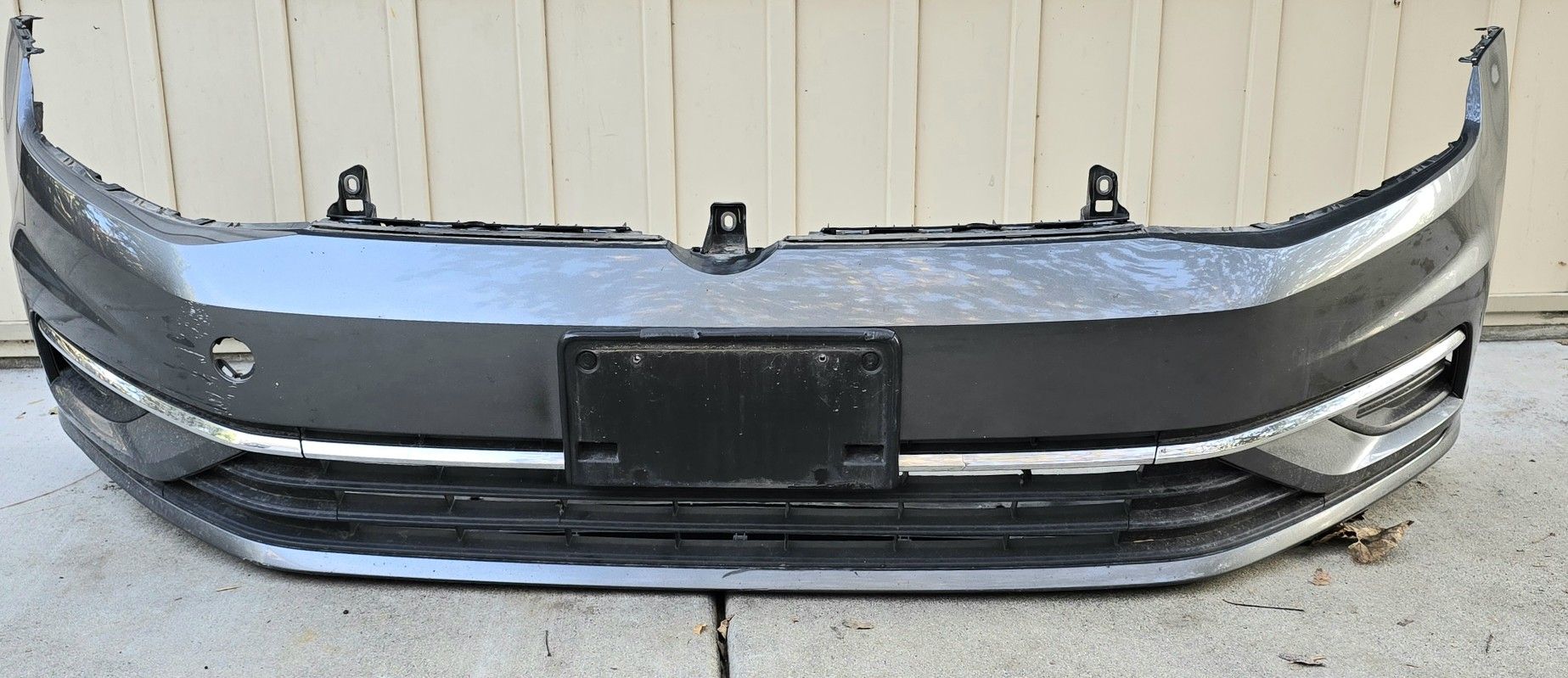 2017 2018 2019 VOLKSWAGEN GOLF FRONT BUMPER OEM GRAY