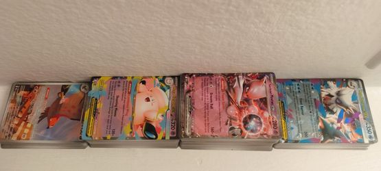 237 Pokemon Cards Mix's Different Sets