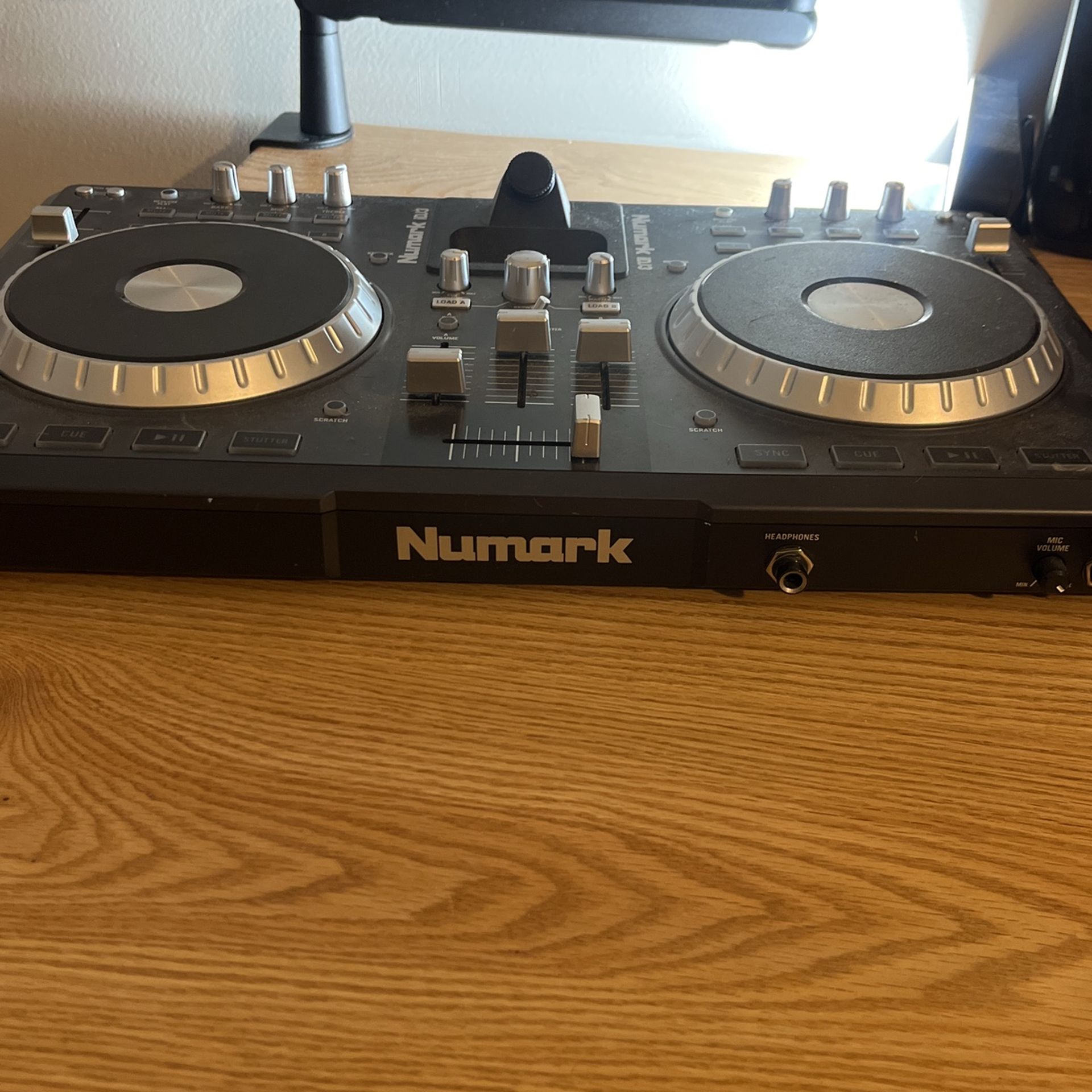 Numark idj3 (No cords)