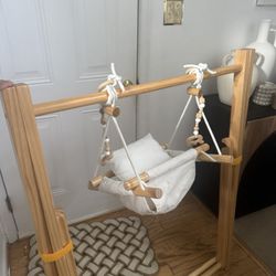 Wood Boohoo Baby Swing 