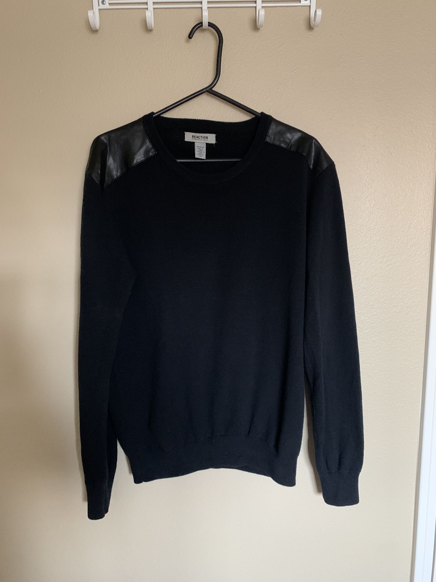 Men Reaction Kenneth Cole Black Sweater Cotton Medium. Used Good Condition.