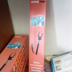 MonoPod Model Z07-1 extendable selfie stick used for taking self-portraits and videos. 